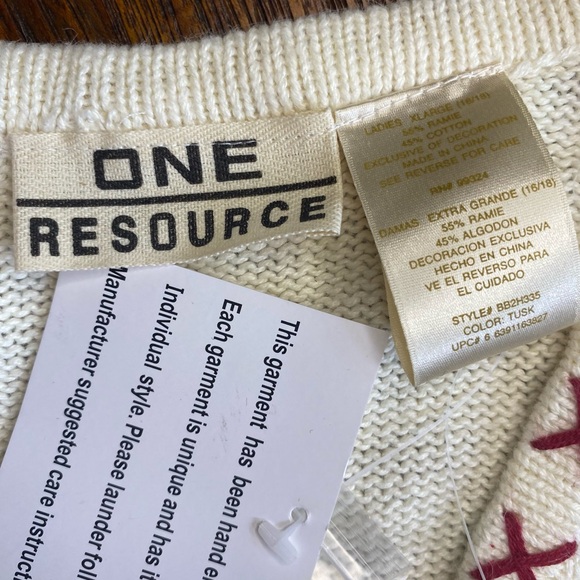 Women’s White Vest One Resource NWT Sweater Knit Embroidered Cardinals XL (16-18 - Picture 6 of 10